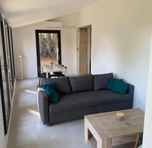 Maison En Pierre A Clermont-L\'Herault